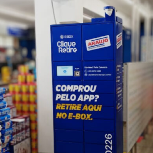 Drogaria-araujo-e-clique